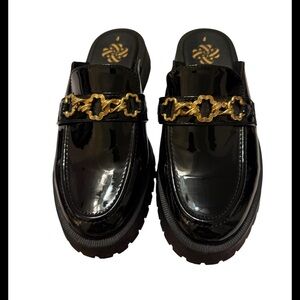 Sam & Libby Black Patent Chain Loafer Mules Size 8 Chunky Lug Sole Slip On